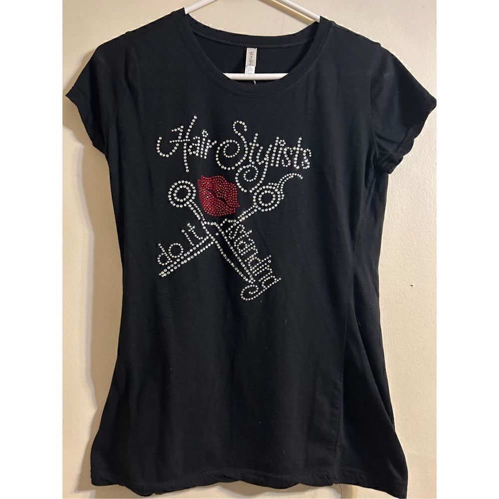 Hairstylist bling tee size amall/meduim